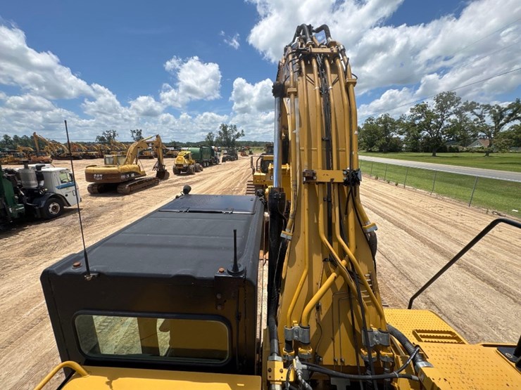 2014-caterpillar-336fl-image-30