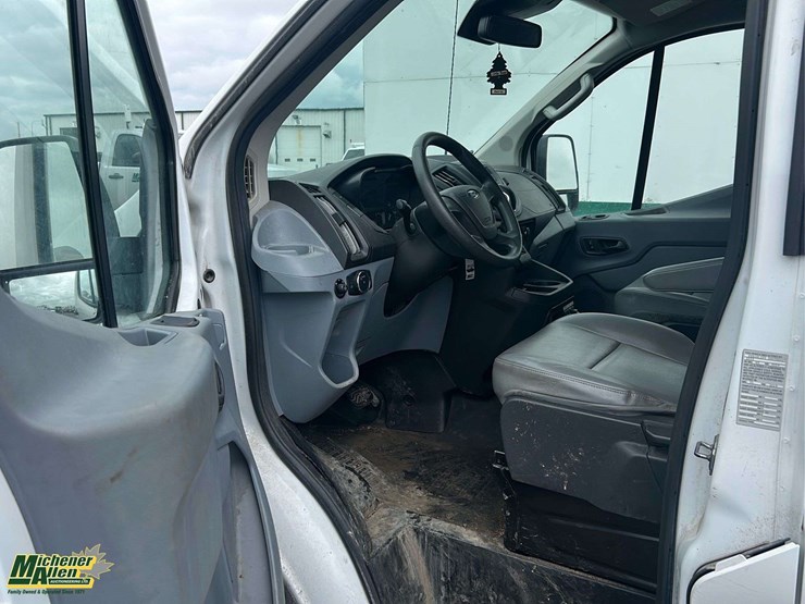 2019-ford-transit-image-8
