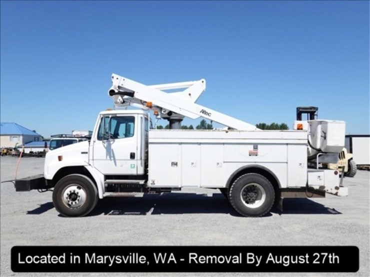 2003-freightliner-fl70-image-4