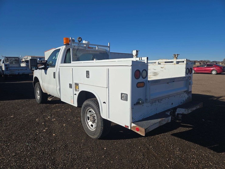 2011-ford-f350-image-6