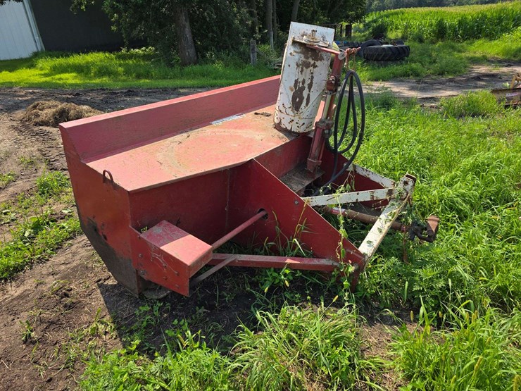 loftness-8’-snowblower,-540-pto,-hydraulic-spout-cylinder-image-2