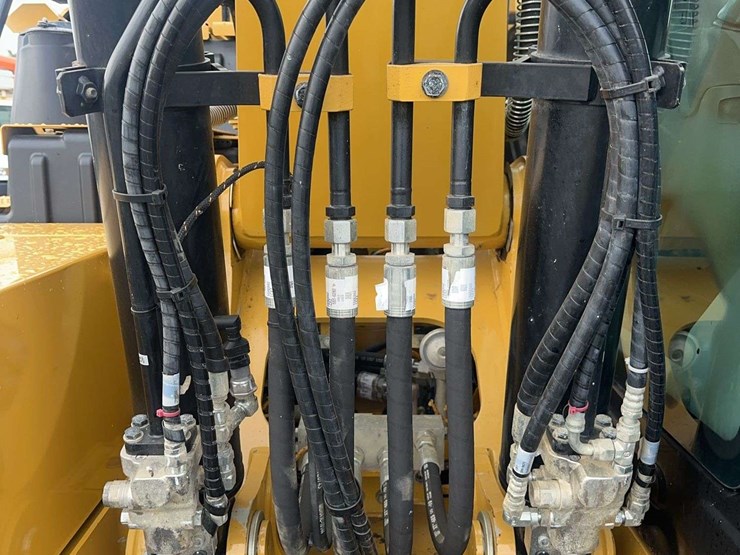 2022-caterpillar-313gc-image-18