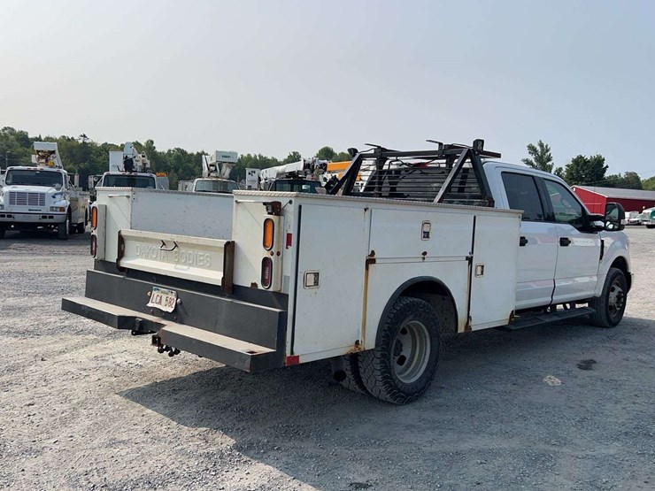 2017-ford-f350-image-5