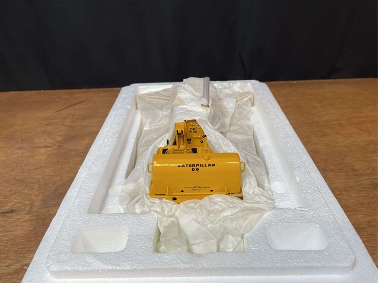 caterpillar-d9d-image-7