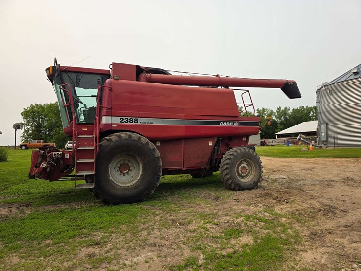 2002-case-ih-2388-image-22