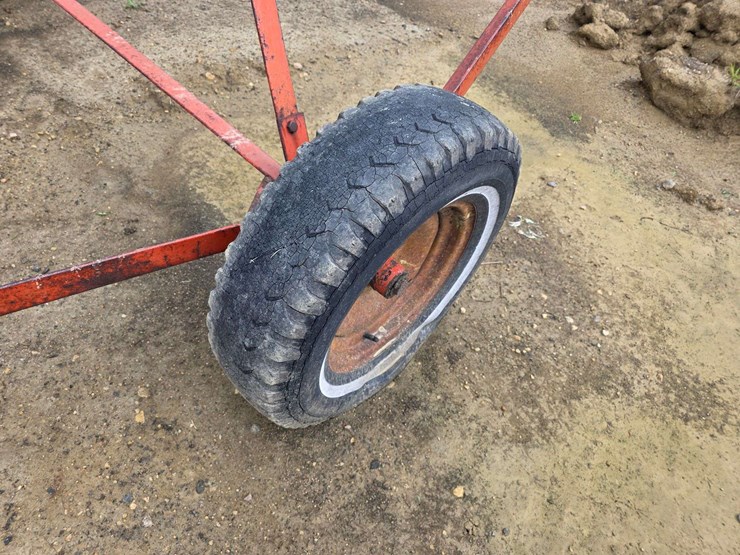 no.-205-conveyor,-540-pto,-approx-40’,-8-14-tires-on-4-bolt-rims-image-7