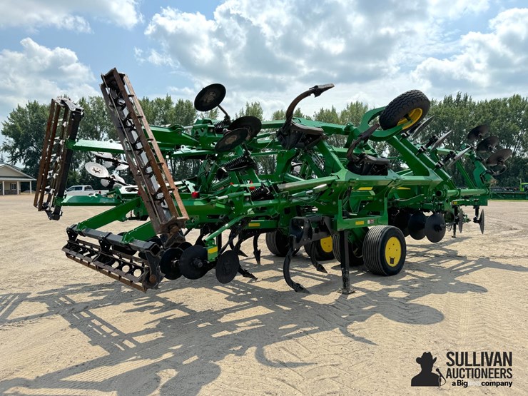 2017-john-deere-2730-image-4