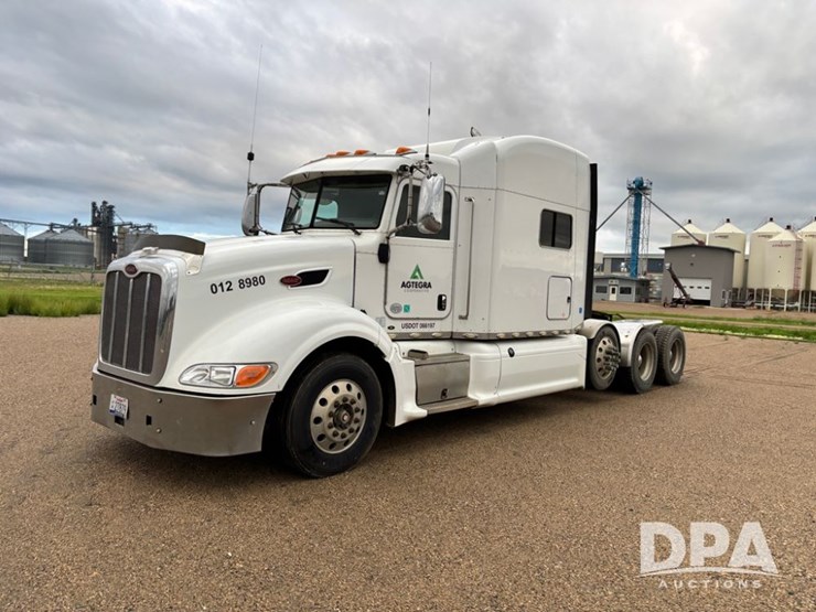 2012-peterbilt-386-image-19