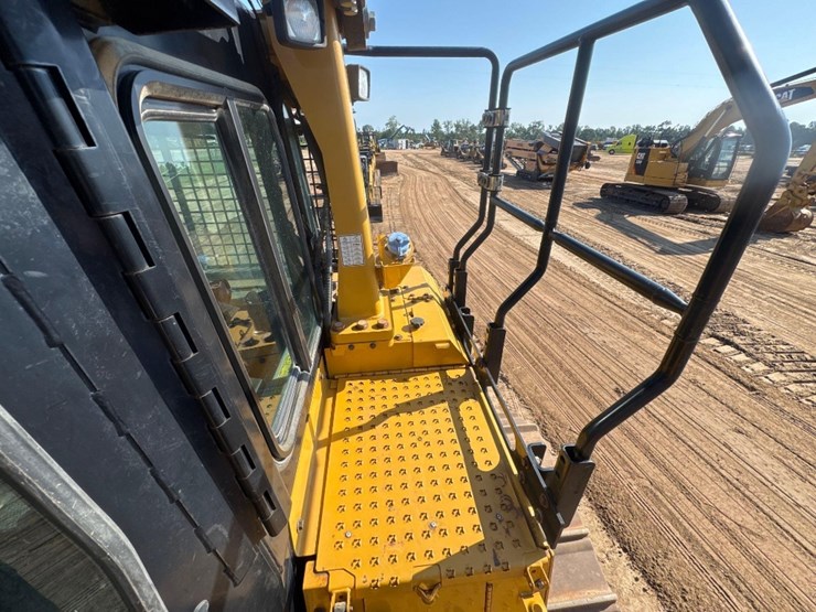 caterpillar-d6t-lgp-image-23