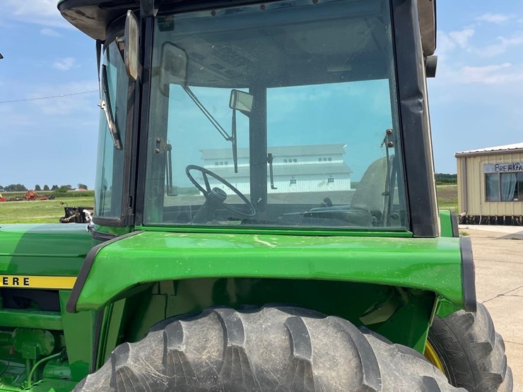 john-deere-4230-image-8