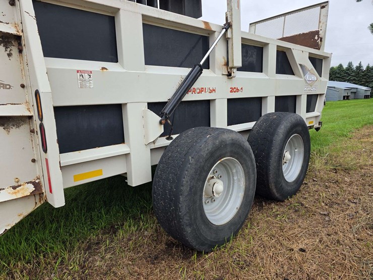 kuhn-knight-2054-image-29