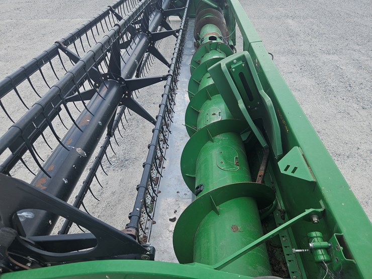 2011-john-deere-625f-image-11