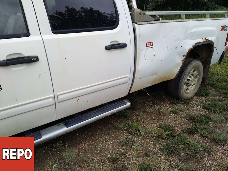 2010-gmc-sierra-3500hd-image-27