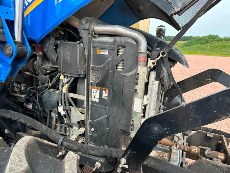 2017-new-holland-t5.110-image-44