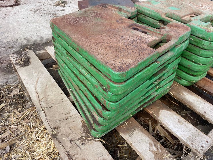 8-john-deere-suitcase-weights-image-1