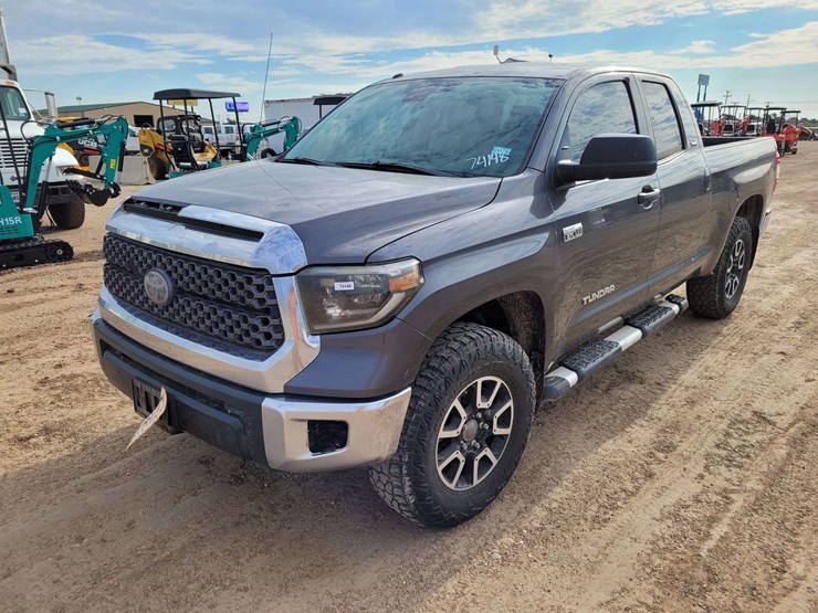 2019-toyota-tundra-sr5-image-1
