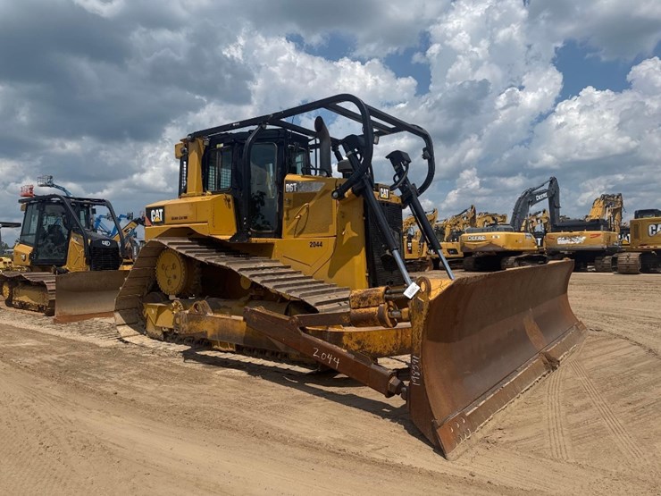 caterpillar-d6t-lgp-image-4