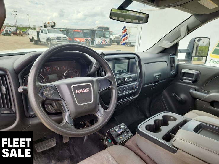 2019-gmc-sierra-2500hd-image-9