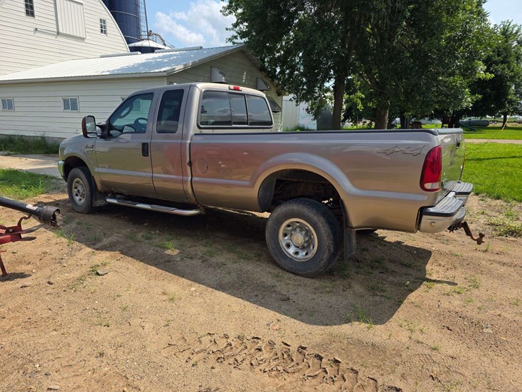 2004-ford-f350-xlt-image-12