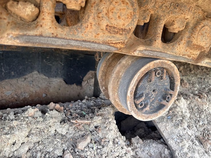 2015-caterpillar-336fl-image-15