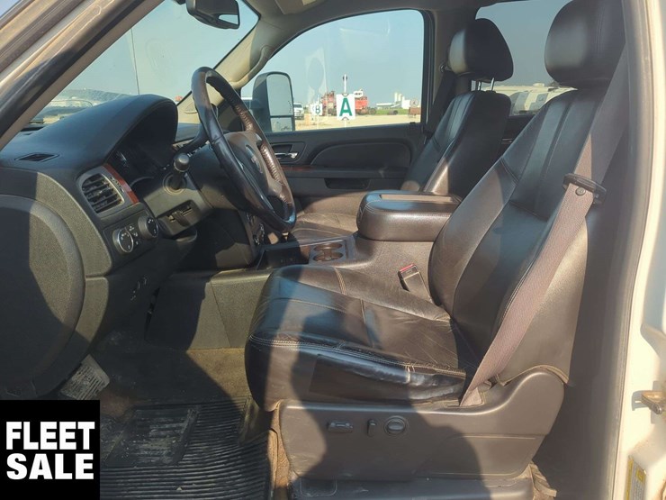2011-gmc-sierra-2500hd-image-12
