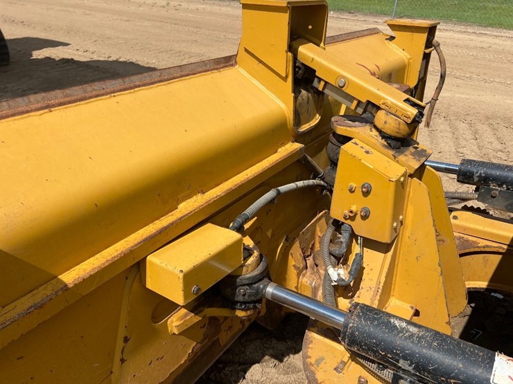 2019-caterpillar-d5k2-lgp-image-26