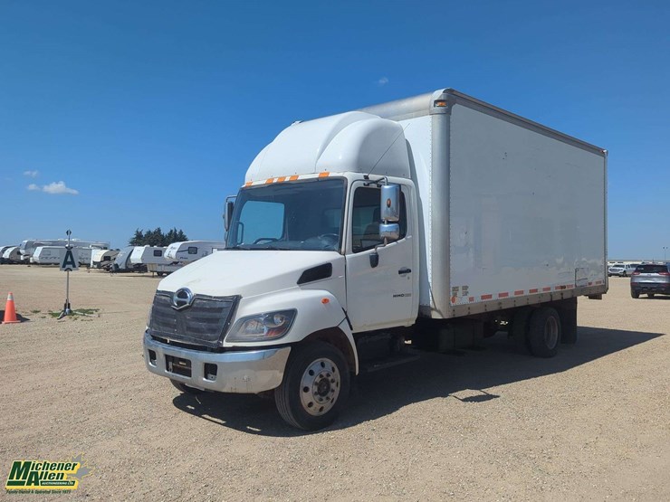 2008-hino-185-image-1
