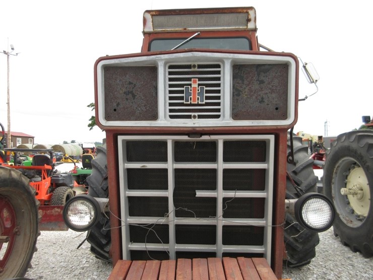 ih-1566-tractor-image-11