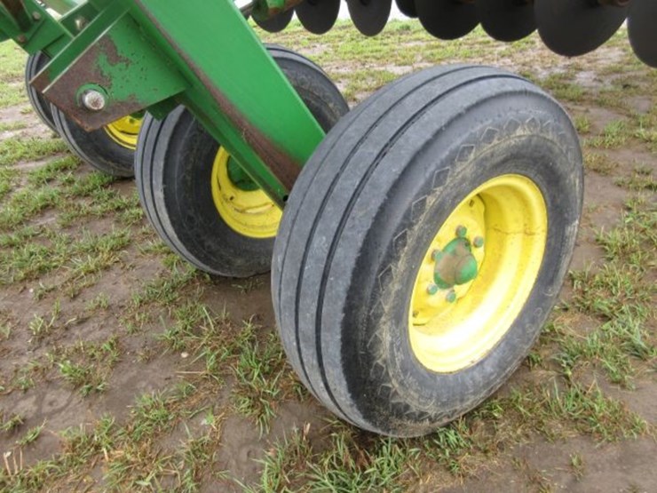 john-deere-2700-image-7