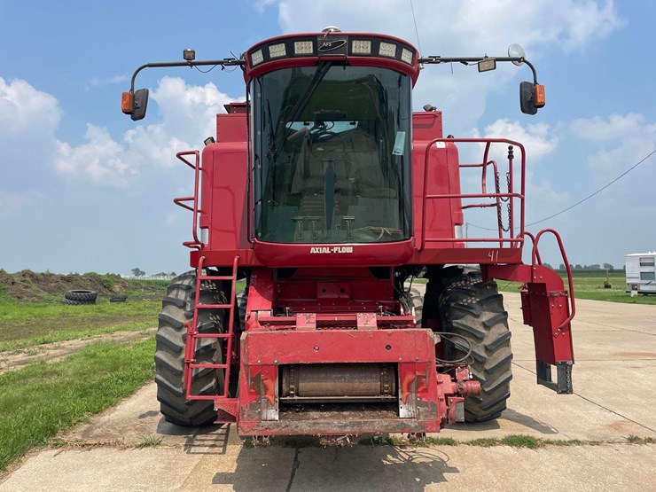 2002-case-ih-2366-image-2
