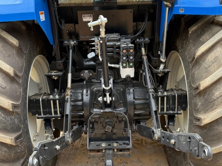 new-holland-ts6.110-image-12