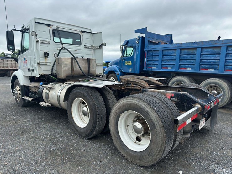 2018-volvo-vnr-t/a-daycab-image-4
