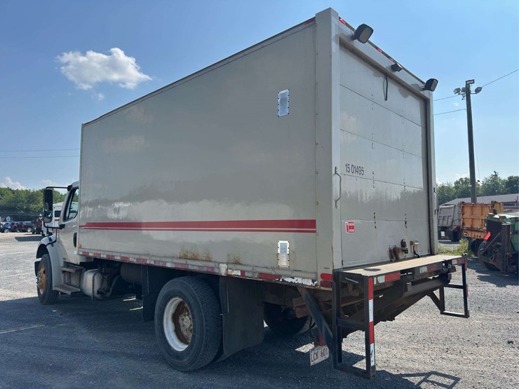 2003-freightliner-m2-106-box-truck-(17’-box)-image-4