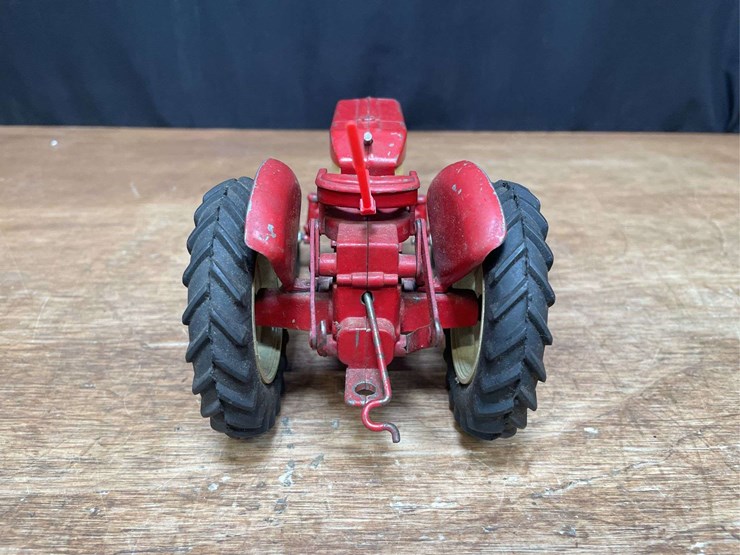 1/16-ih-404-ertl-image-5