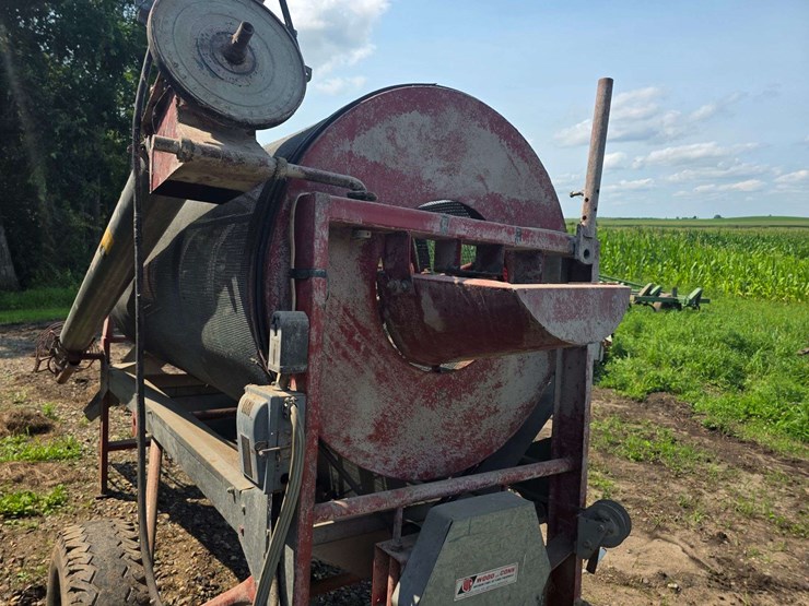 hutchingson-single-phase-grain-screener,-(2)-1.5hp-electric-motors,-78-15-tires-on-4-bolt-rims-image-7