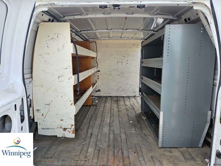 2008-ford-cargo-image-25