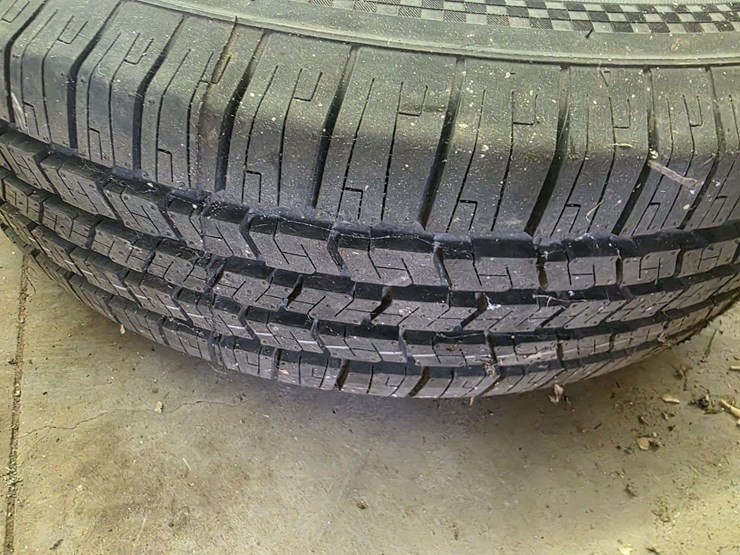 lt225/75r16-tire-on-7-bolt-rim,-new-image-6