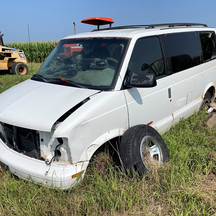 2001 CHEVROLET ASTRO