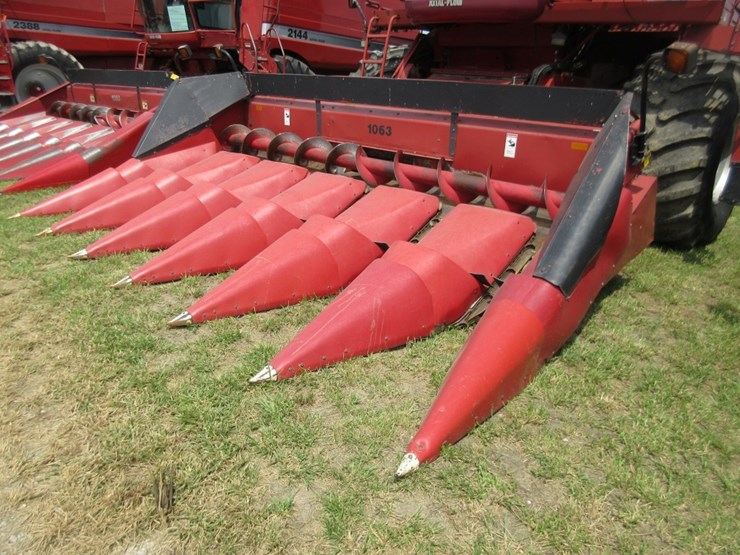 case-ih-1063-image-1