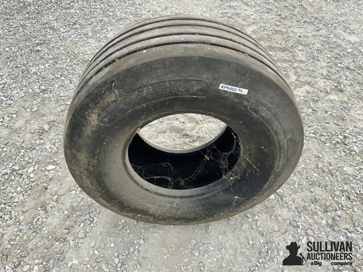 carlisle-12.5l-15-implement-tire-image-2