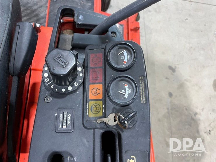 kubota-zd326-image-30