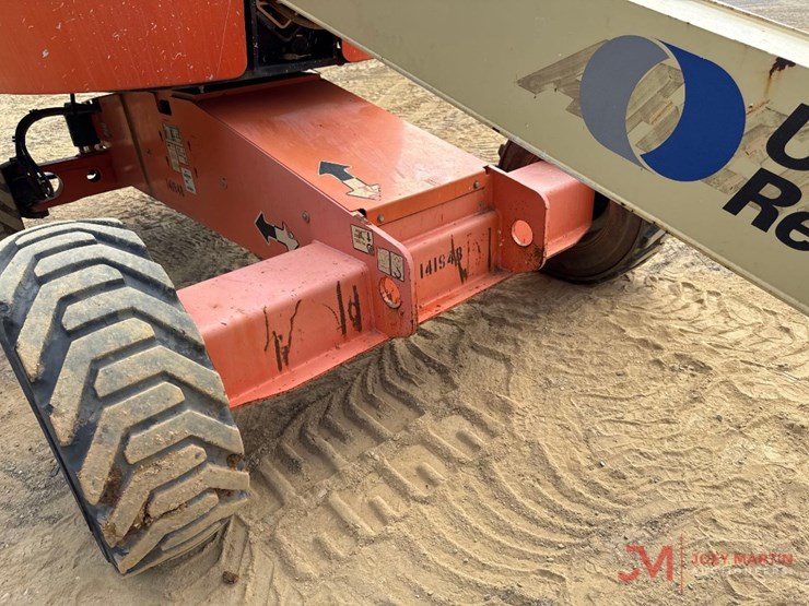 2014-jlg-400s-image-6
