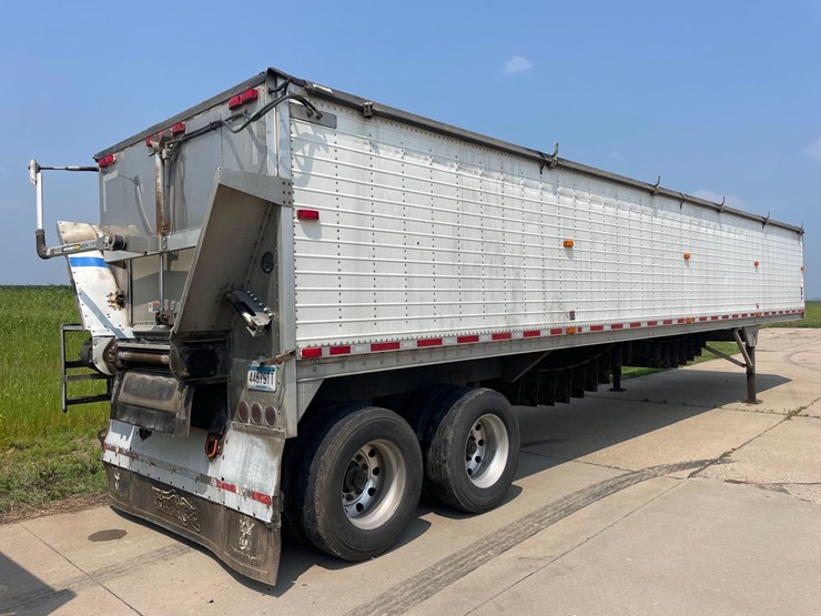 2014-wilson-grain-trailer-image-4