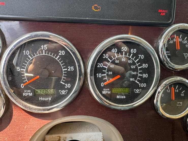 2018-western-star-4700sb-image-51
