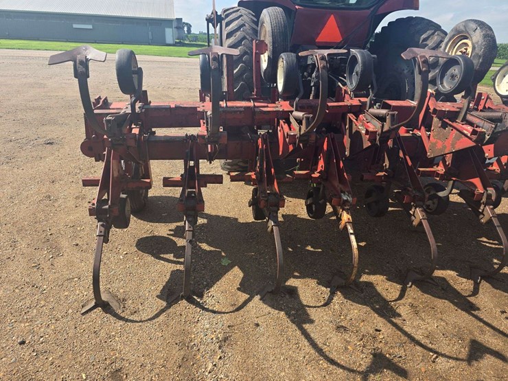 case-ih-183-image-2