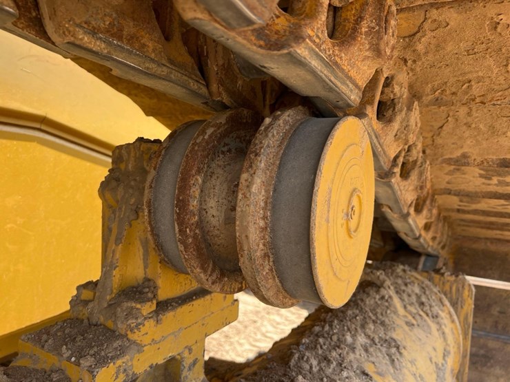 2019-caterpillar-d6t-lgp-image-16