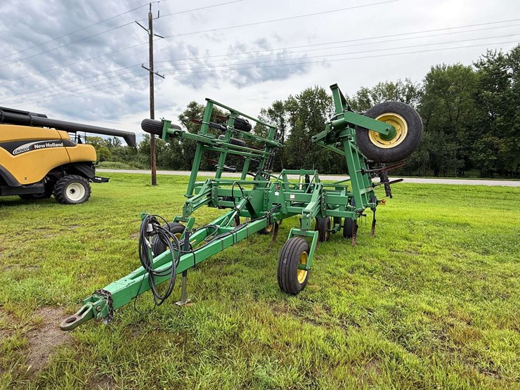 john-deere-680-image-5