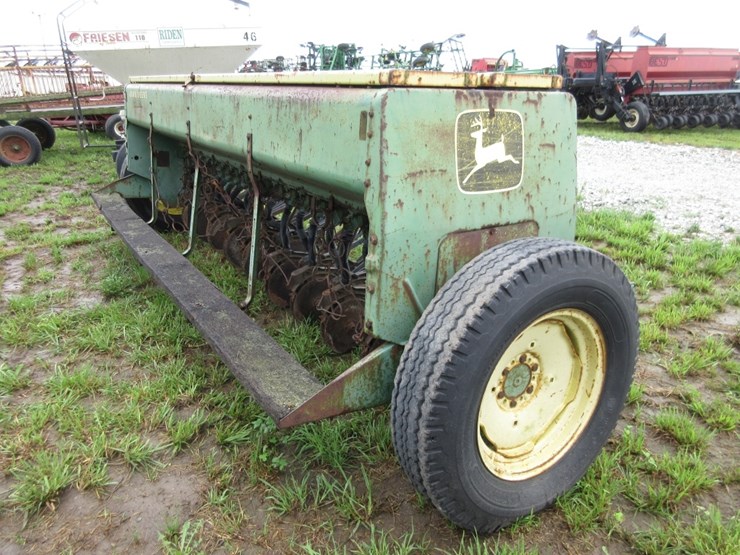 john-deere-12-image-3