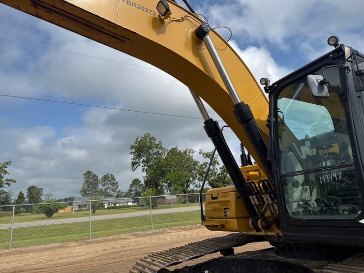 2018-caterpillar-326fl-image-22
