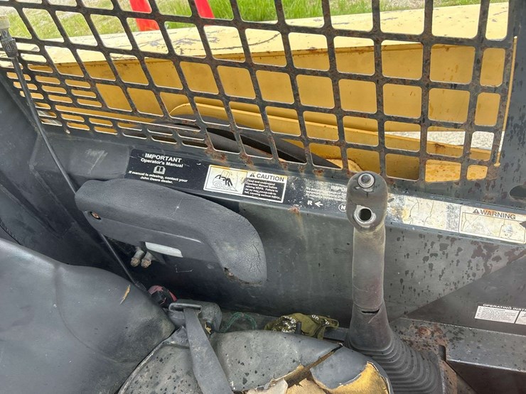 john-deere-270-image-15